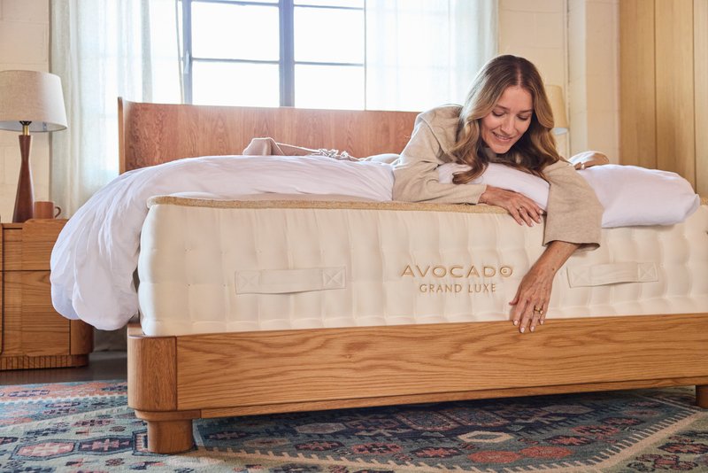 Grand Luxe Mattress - Classic Tufted Top