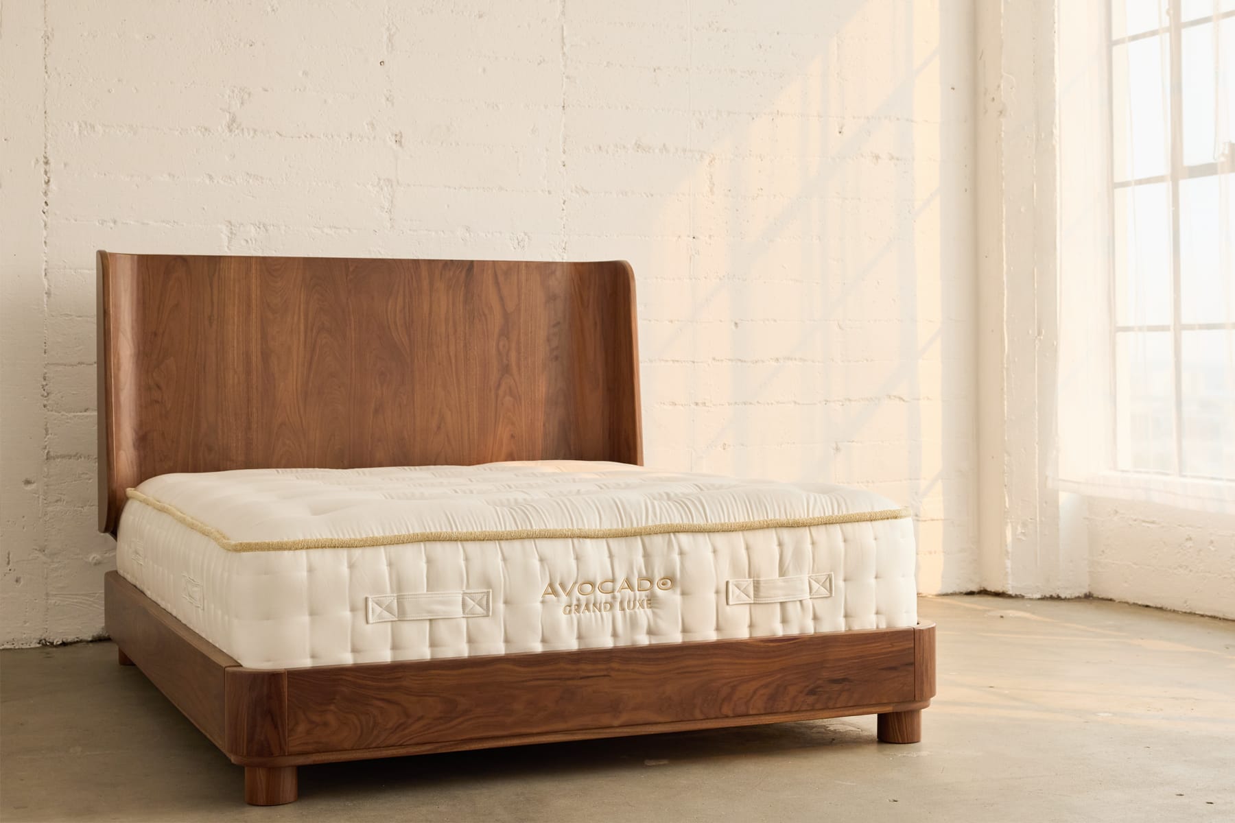 Grand Luxe Mattress - Classic Tufted Top